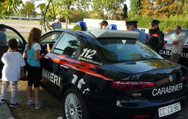 I mezzi: i carabinieri 