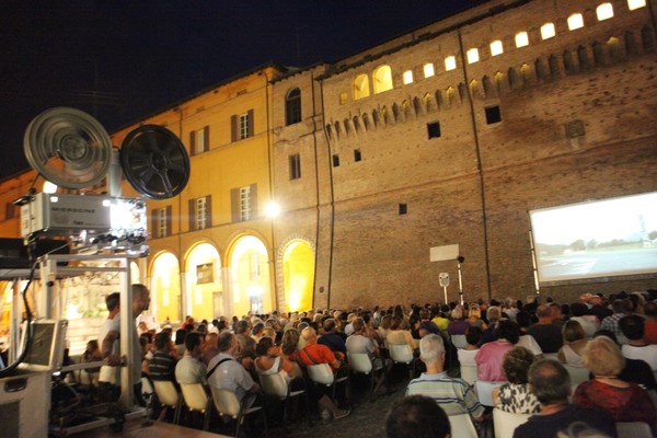 Premiazione Premio Monty Banks e Proiezione de La bella gente 