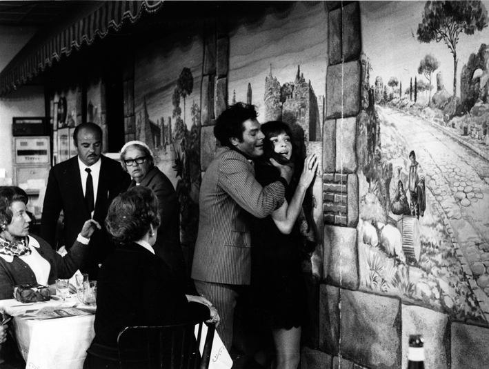 Dramma della gelosia (tutti i particolari in cronaca) (1970). Marcello Mastroianni, Monica Vitti [ph. anonimo]
