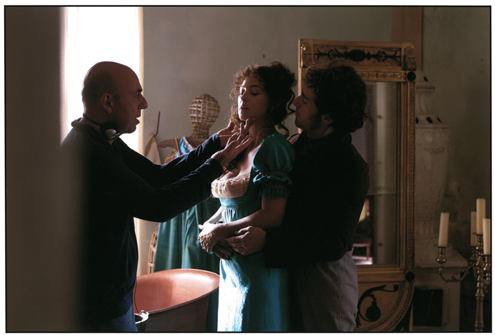 N – Io e Napoleone (2006). Paolo Virzì, Monica Bellucci, Elio Germano [ph. Philippe Antonello]