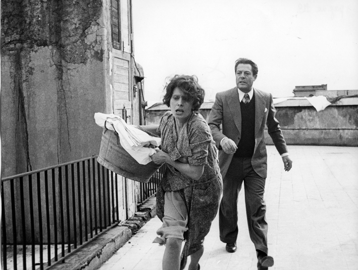 Una giornata particolare (1977). Sophia Loren , Marcello Mastroianni [ph. Gianfranco Lelj]